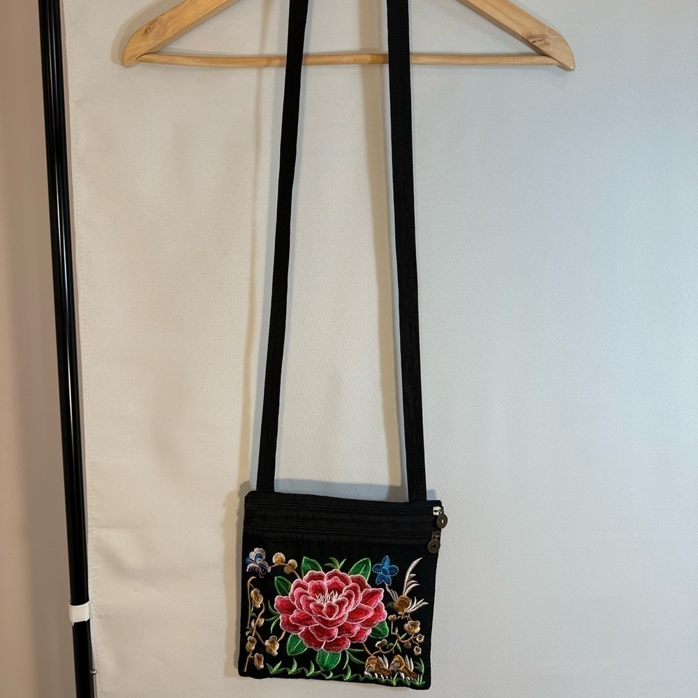 Vintage National Ethnic Boho Embroidery Flower Floral Black Canvas Crossbody Bag - Picture 7 of 8